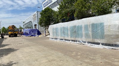 5月22號,由華豫萬通設計承建的委內瑞拉玉米預煮熟粉生產線發貨。