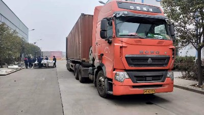 3月30日華豫萬通日加工30噸玉米成套機組發貨